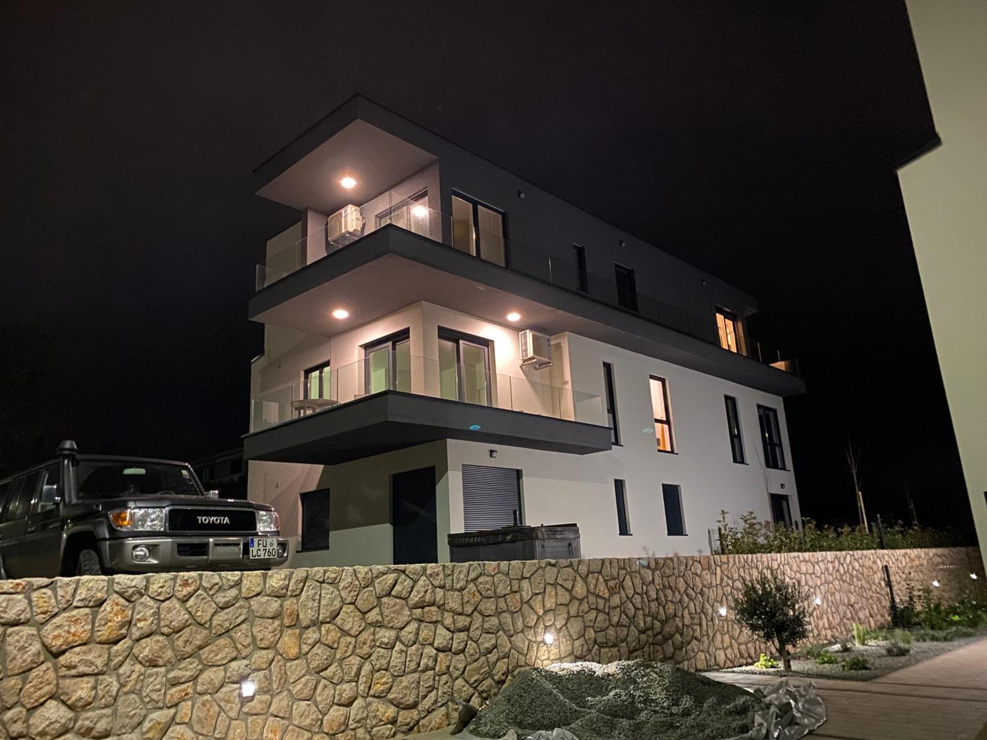 4Star Seaview Penthouse Krk Apartment คิร์ก ภายนอก รูปภาพ